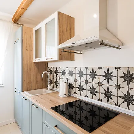 Della Biograd Na Moru