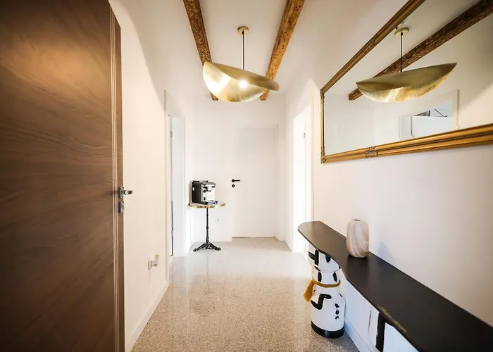 Della * 비오그라드나모루